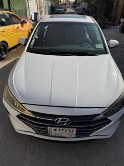 هیۆندای ئەلەنترا